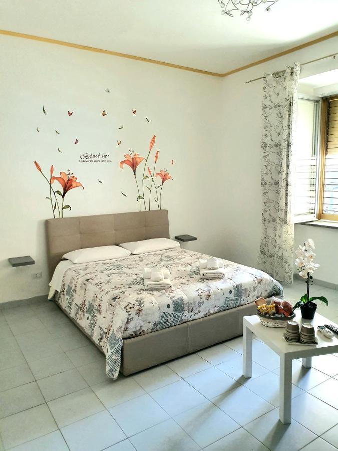 Le Tre Orchidee Bed & Breakfast Salerno Bagian luar foto