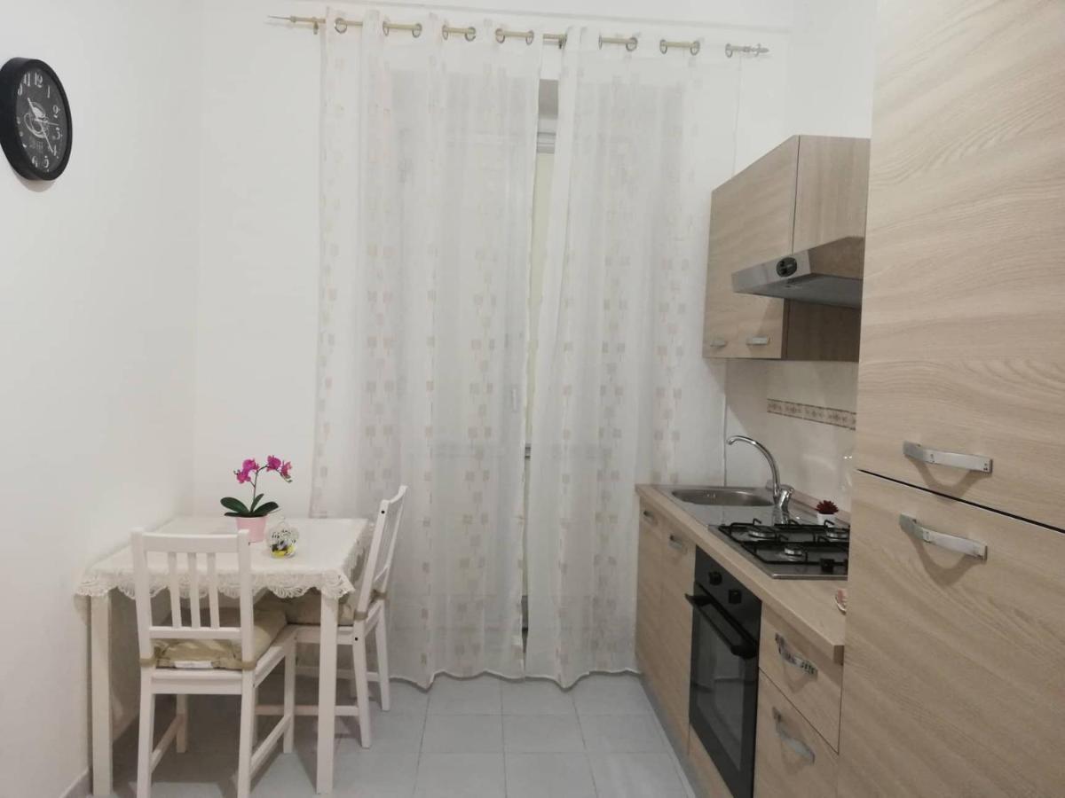 Le Tre Orchidee Bed & Breakfast Salerno Bagian luar foto