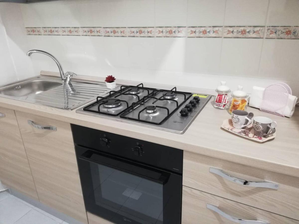Le Tre Orchidee Bed & Breakfast Salerno Bagian luar foto